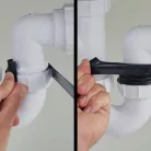 Gorilla Waterproof Wrap & Seal vízálló önvulkanizáló javítószalag használat közben – szivárgó cső azonnali javítása, önhegesztő szalaggal vízvezetékhez és szifonhoz