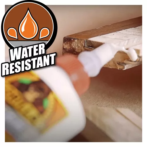 Gorilla Wood Glue faragasztó használata fafelületen, vízálló tulajdonság hangsúlyozása