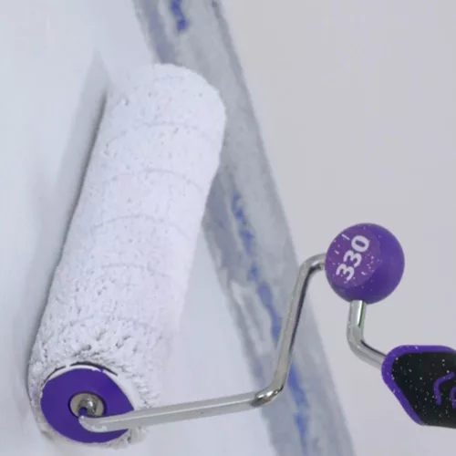 Festőhenger csatlakozása 360 fokban forgó nyélhez, nagy méretű henger